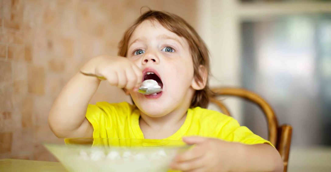 2 years child himself eats dairy  with spoon