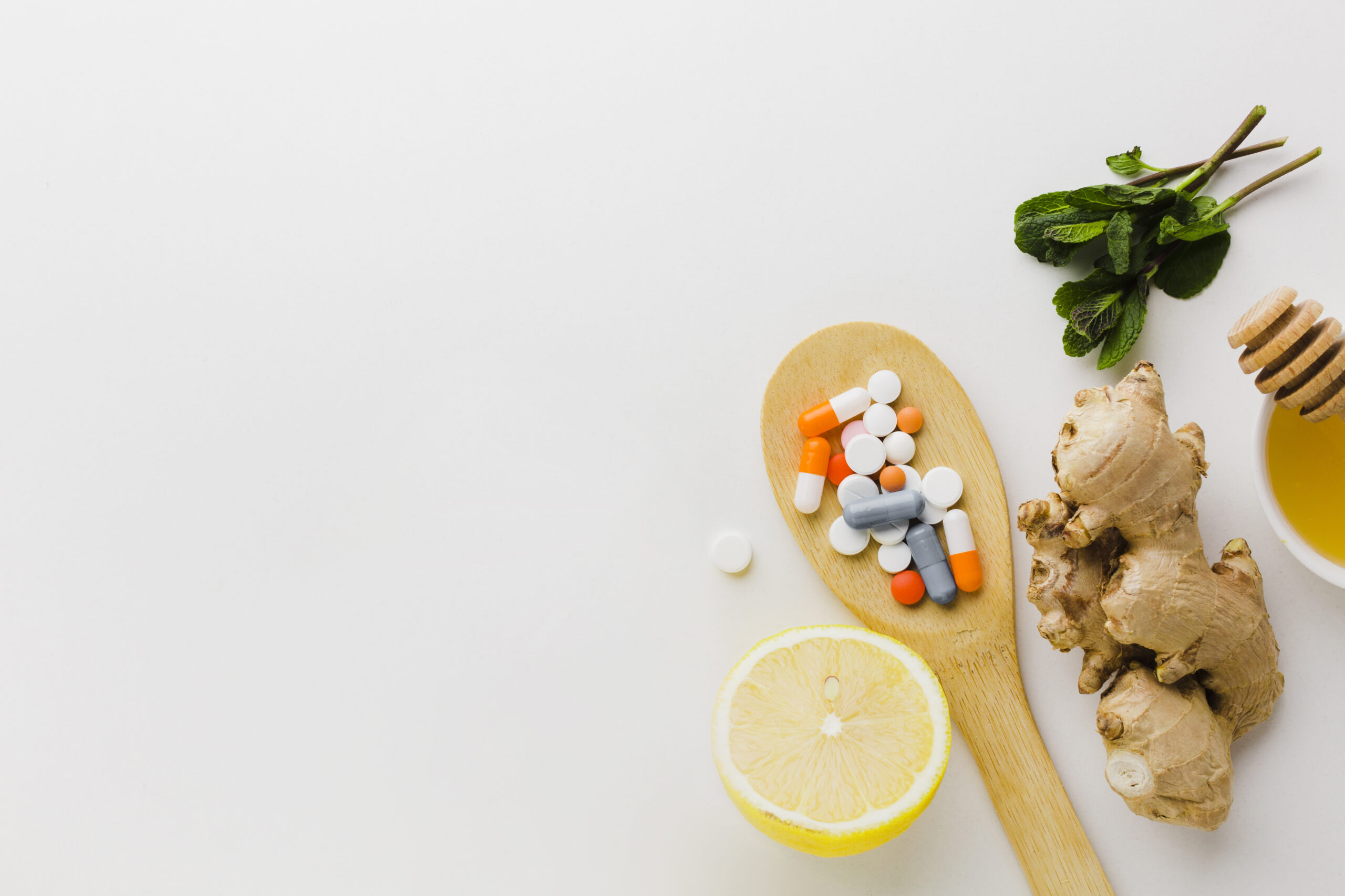 wooden-spoon-filled-with-pills-natural-treatment