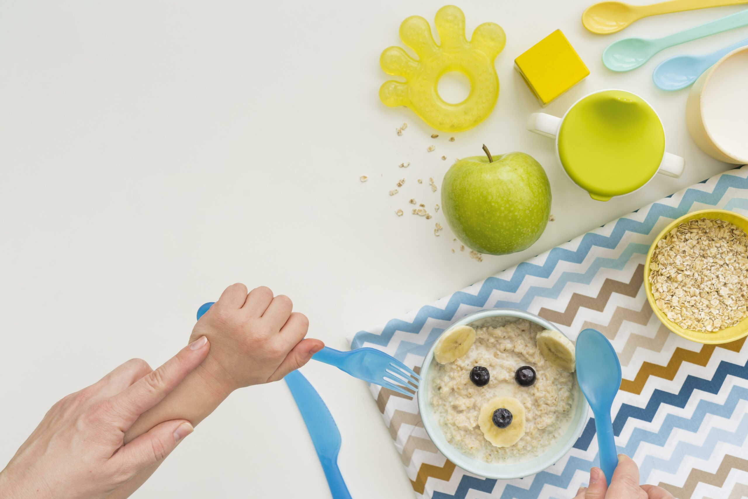oat-flakes-with-milk-baby